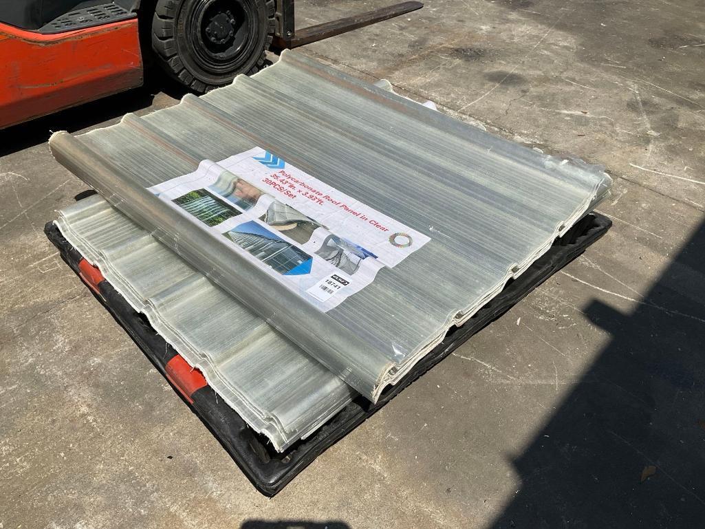 UNUSED (2 ) SETS OFPOLYCARBONATE ROOF PANELS CLEAR, APPROX 35.43IN x 3.93FT, APPROX 30 PIECESEACH