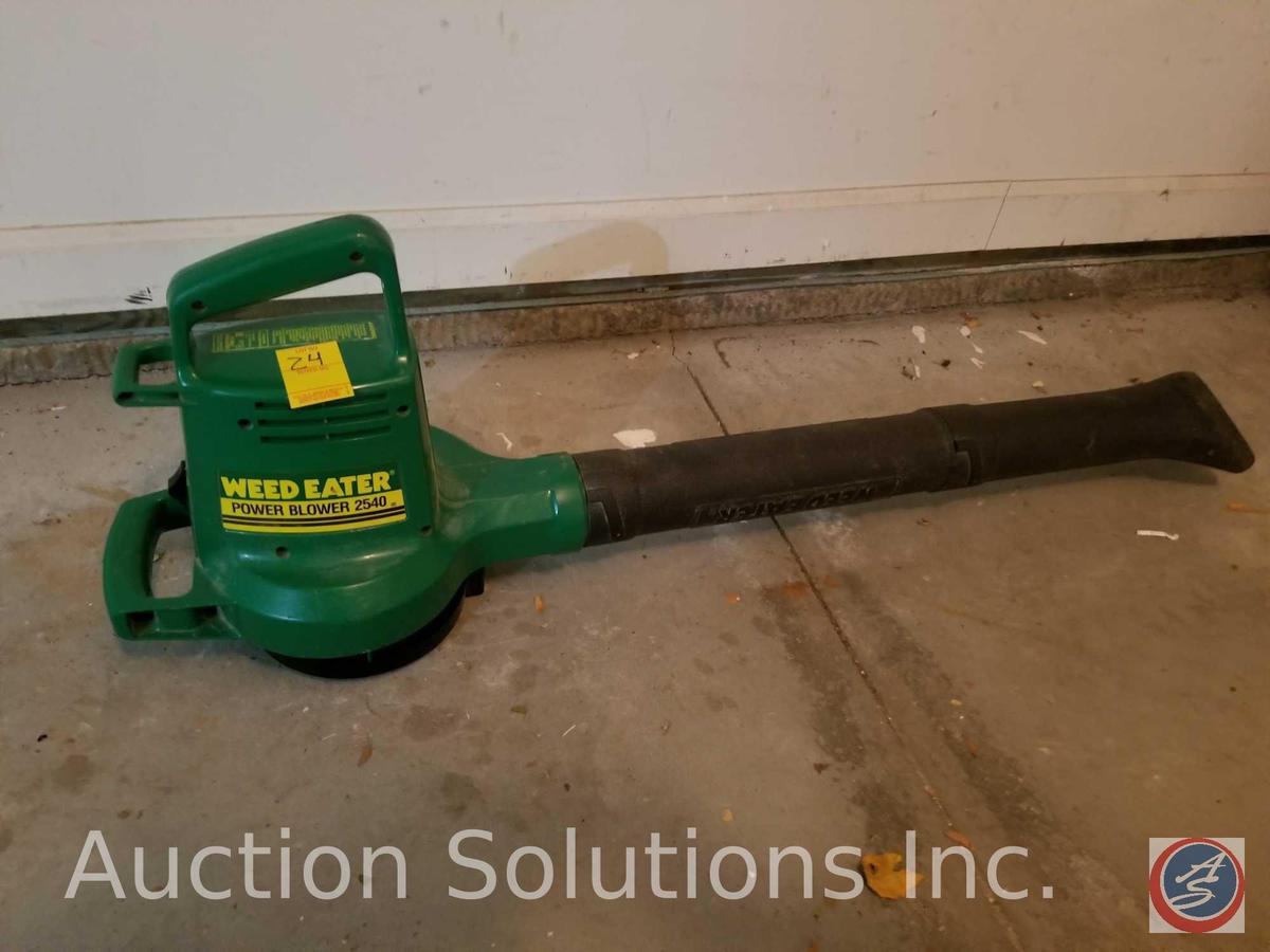 Weed Eater electric power blower 2540 (power cord missing)
