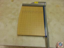 Quartet paper cutting board
