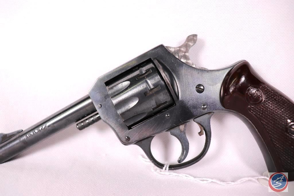 Manufacturer: H& R Model: 922 Caliber: 22 LR Serial #: 526580 Type: D/A Revolver