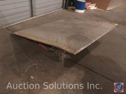 Aluminum dock plate