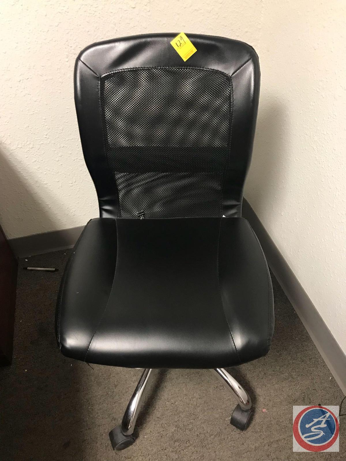 Wooden Desk with 4 drawers and rolling office chair