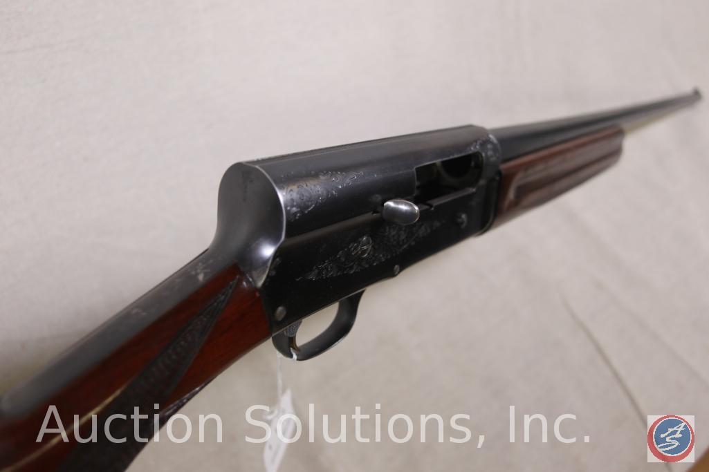 Browning Model Light12 12 GA Shotgun Vintage Browning light 12 in good condition has some scratches