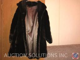 Hillmoor Fur New York coat, Tissavel Imports from France for Country Pacer fur coat