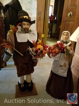 Thanksgiving Pilgrims, (2) Halloween Pumpkins
