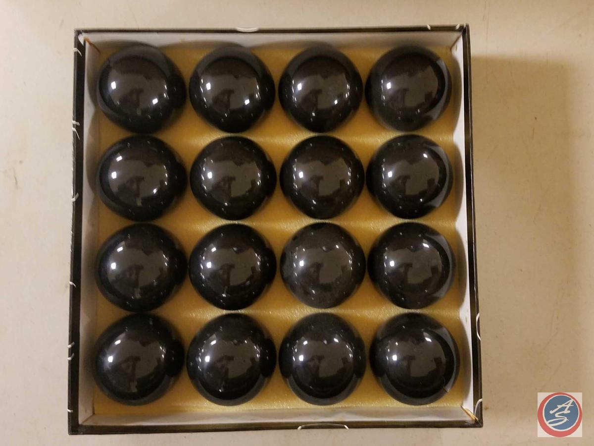 Set of Billiard Balls