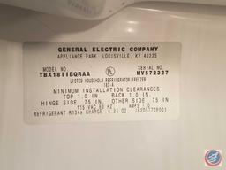 GE Refrigerator (Model TBX18IIBQRAA) with Ice Maker [[MUST DISCONNECT FROM WATER]]