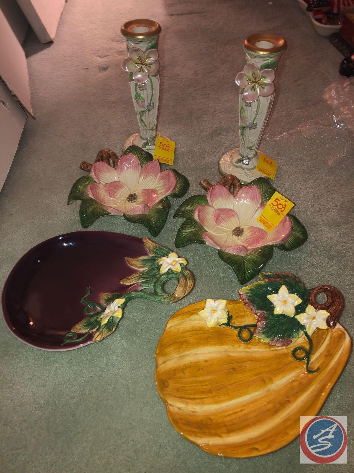 (2) Acorn Fitz and Floyd Classic Candy Dishes and (2) Flower Shaped Fitz and Floyd Candy Dishes and