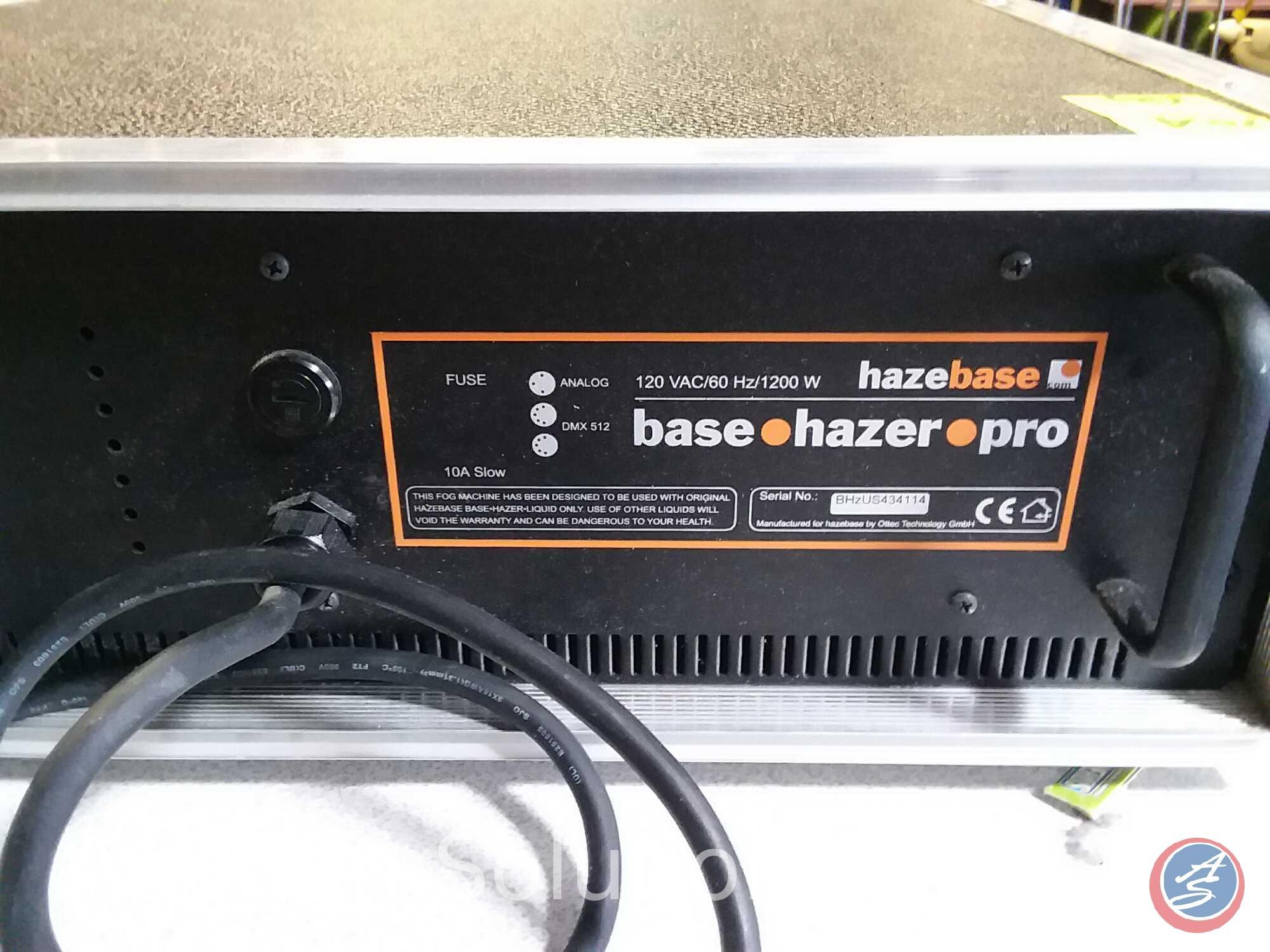 Haze Base Base Hazer Pro Commercial Fog Machine in Road Case w/ Premium Fog Fluid