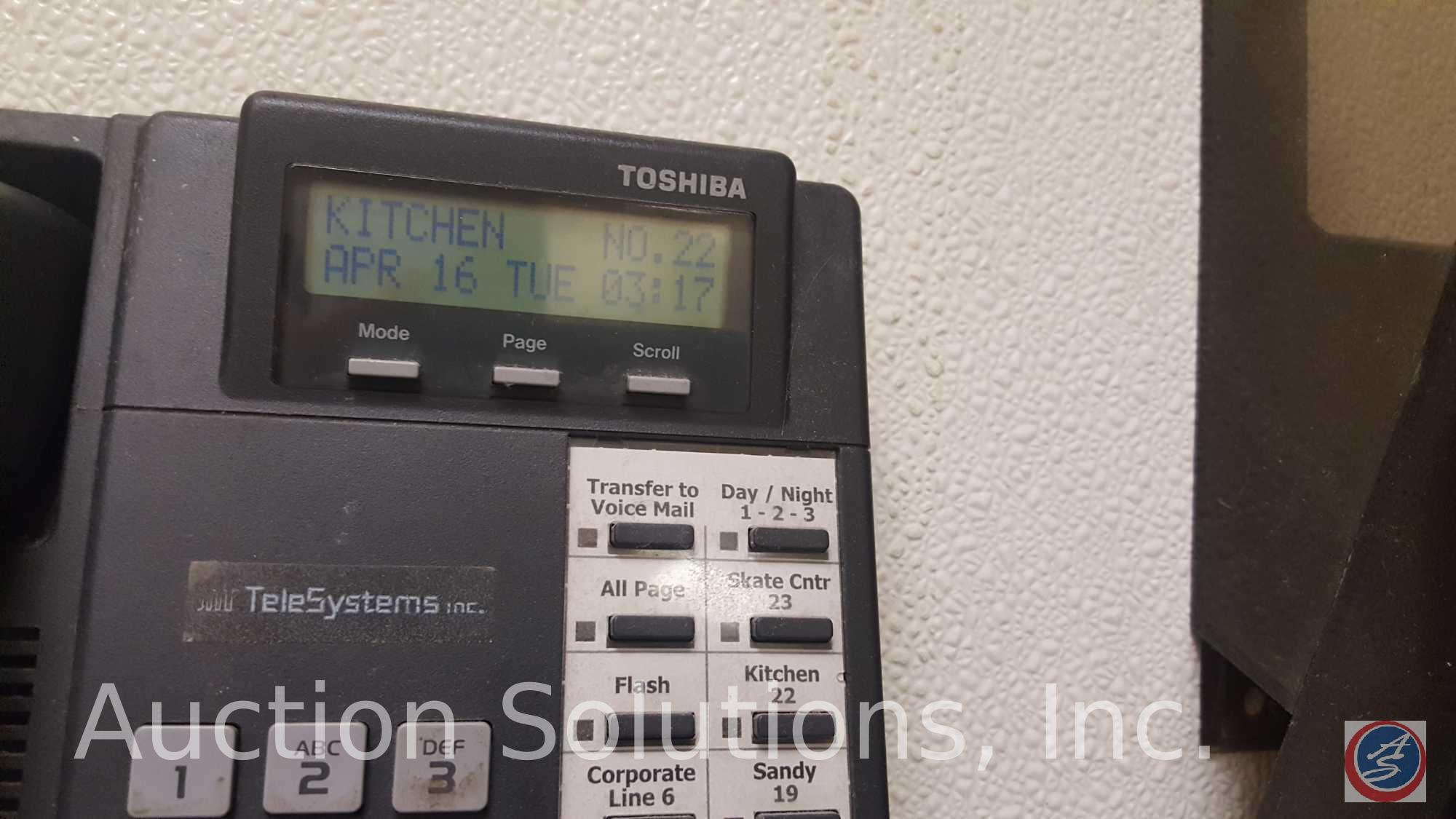 Toshiba 7-Trunk Common Ringer Matrix Phone System w/ Cornerstone Voice Port Voicemail Model 175MK3,