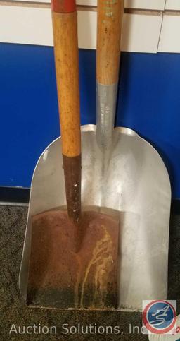 Scoop Shovel, Shovel