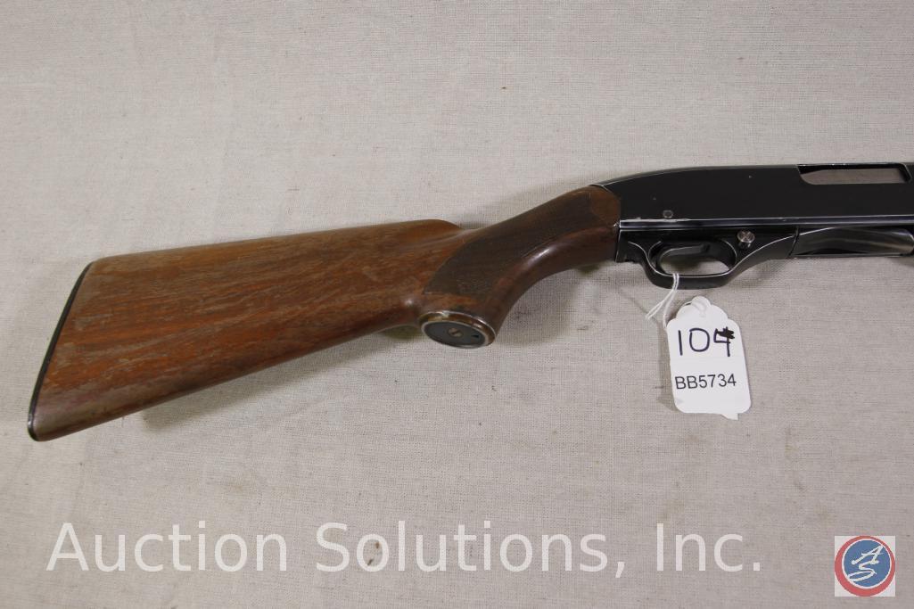 WINCHESTER Model 1200 12 GA Shotgun Pump Shotgun with Winchoke in Soft Case Ser # L884957