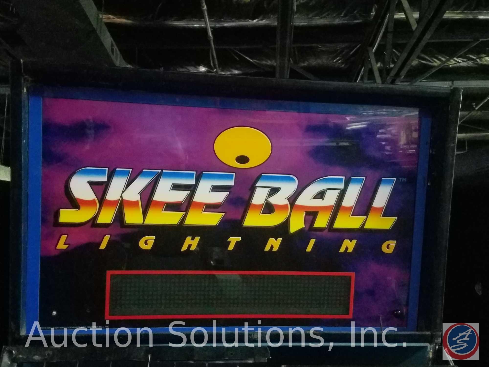Skee Ball Lightning Arcade Game with Intercard Reader Serial No. 951011898 Model No. N1CN2ATN {{SOME