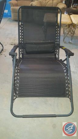 {{2x$BID}} (2) Zero Gravity Patio Chairs