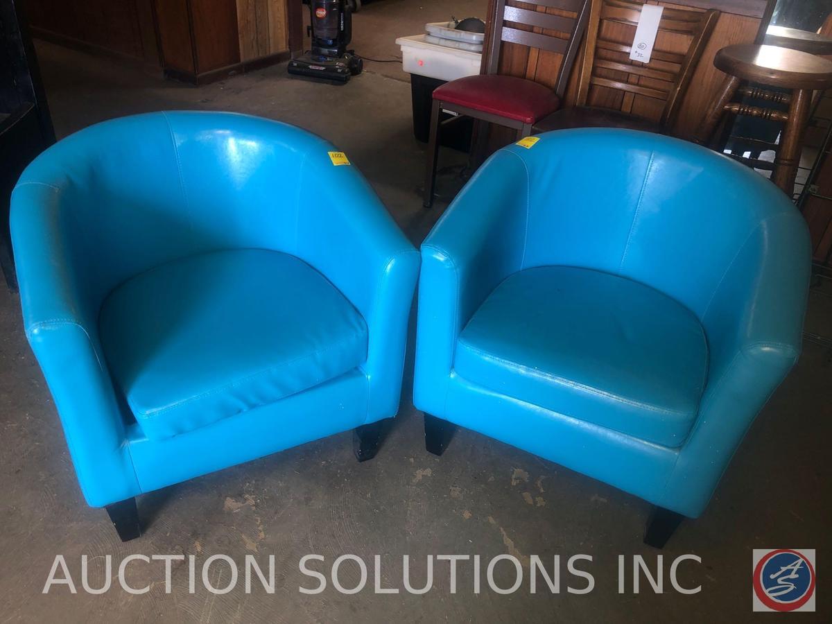 {{2x$BID}} (2) Vinyl Chairs w/ Cushions 27"