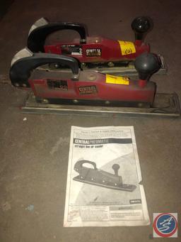 (2) Central Pneumatic Straight Line Air Sander Item No. 62528