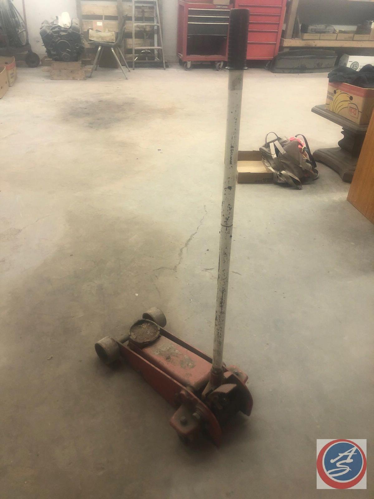 Floor Jack [[NO MARKINGS VISIBLE]]