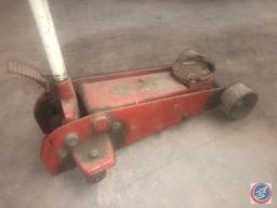 Floor Jack [[NO MARKINGS VISIBLE]]