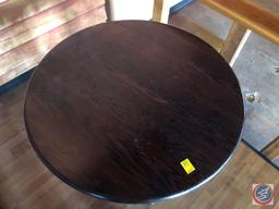 Round Pedestal Table Measuring 42"