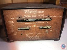 Vintage Westinghouse Portable Tube Radio Model H-300 T5