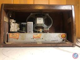 vintage Westinghouse Tube Radio Model No. 157