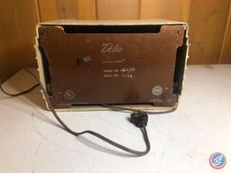 Vintage 1950's Delco Tube Radio Model No. R-1228