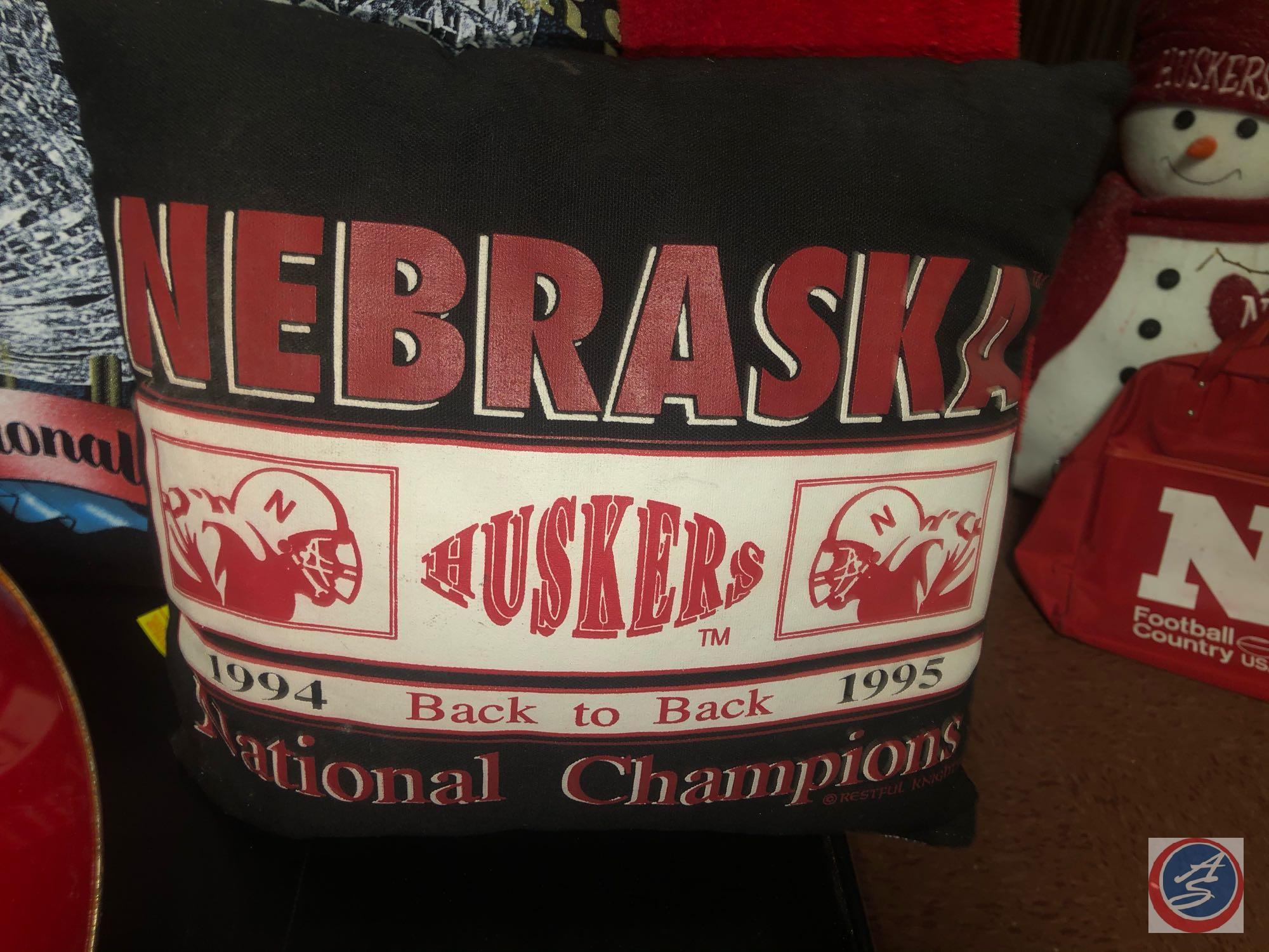 (2) 1994-1995 Golf Bag Towels, Large 1994 National Championship Pillow, Small Back to Back National