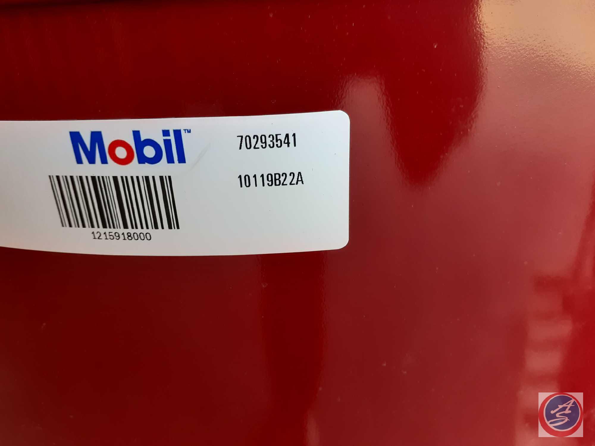 Mobil MobilGard 410 NC Diesel Oil SAE40 (4) (sealed)