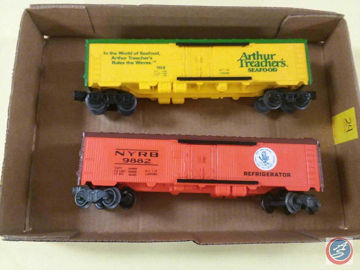 Replica Arthur Treacher's Seafood Boxcar 7512 and Lionel Replica NYRB 9882 Refrigerator Boxcar