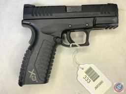 Springfield Armory model XD-40 40 S & W Pistol Semi Auto Match Grade Pistol in Factory Hard Case