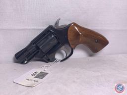 Hiigh Standard Model sentinell MKIV 22 WMR Revolver Double Action 9 shot revolver with pistol rug