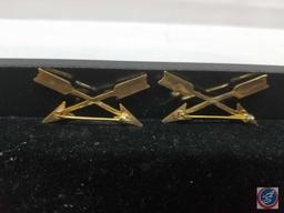 (2) US WWII Army First Special Service Force FSSF Officers Collar Insignia Crossed Arrow Marked