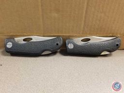 (2) Hunter's Advantage Locking Knives