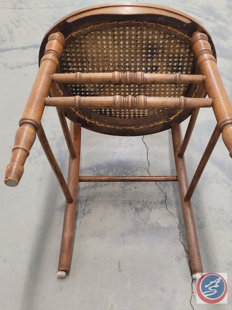 Vintage Round Base Chair with Tapestry