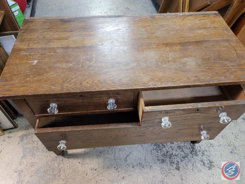 Vintage 3 drawer Dresser