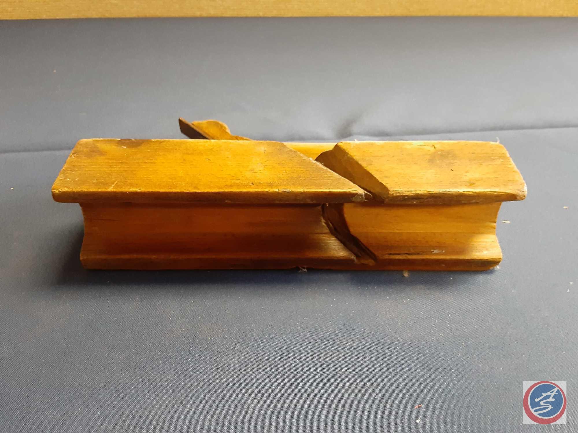 (3) Antique wood Planes: (1) Sandusky Tool Co. Ohio,(1) Bensen & Crannell Albany....