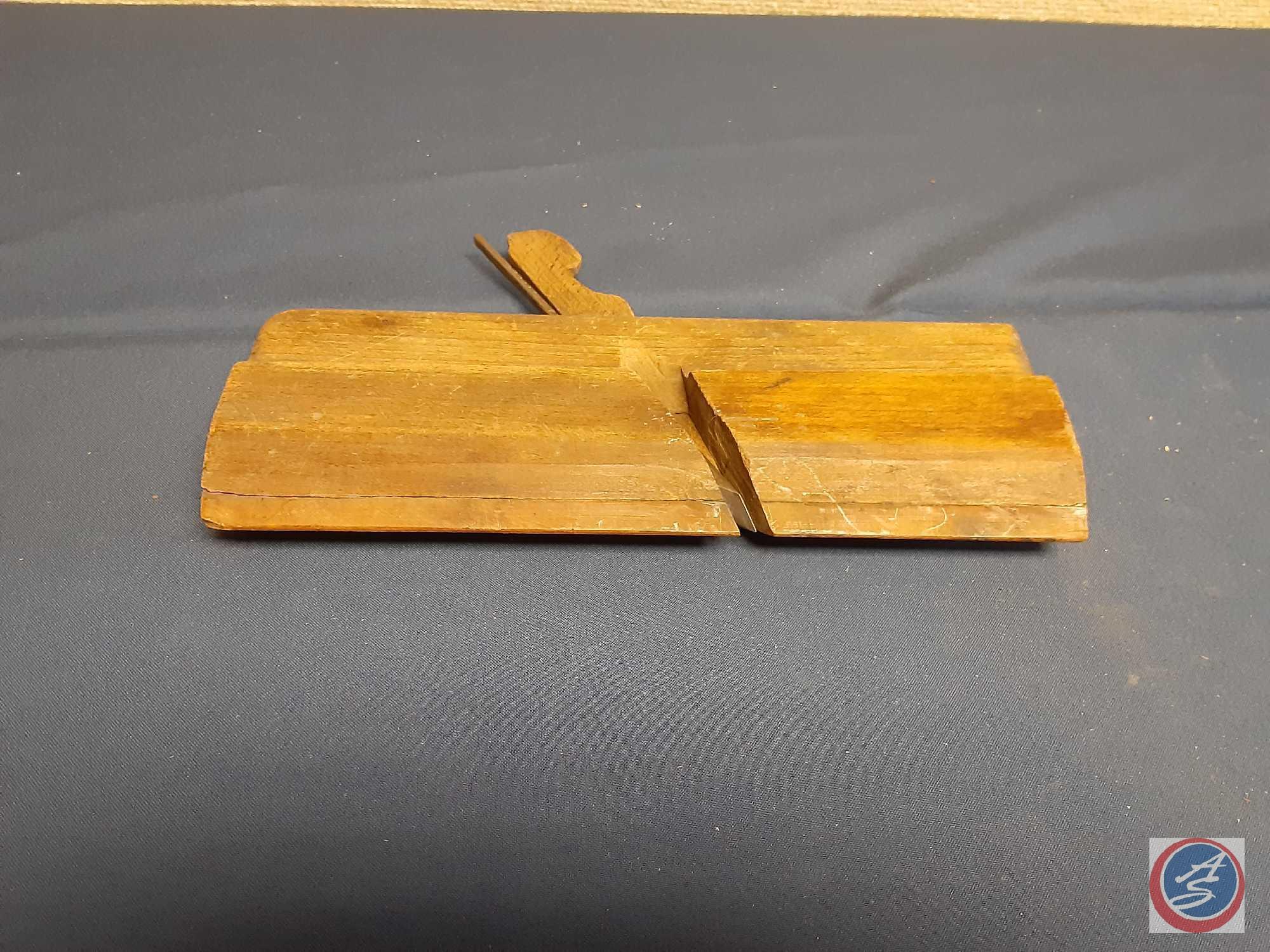 (3) Antique wood planes; (1) Sandusky Tool Co. Ohio 5/16 M Sontas, (1) Made in st. louis mo. 13; (1)