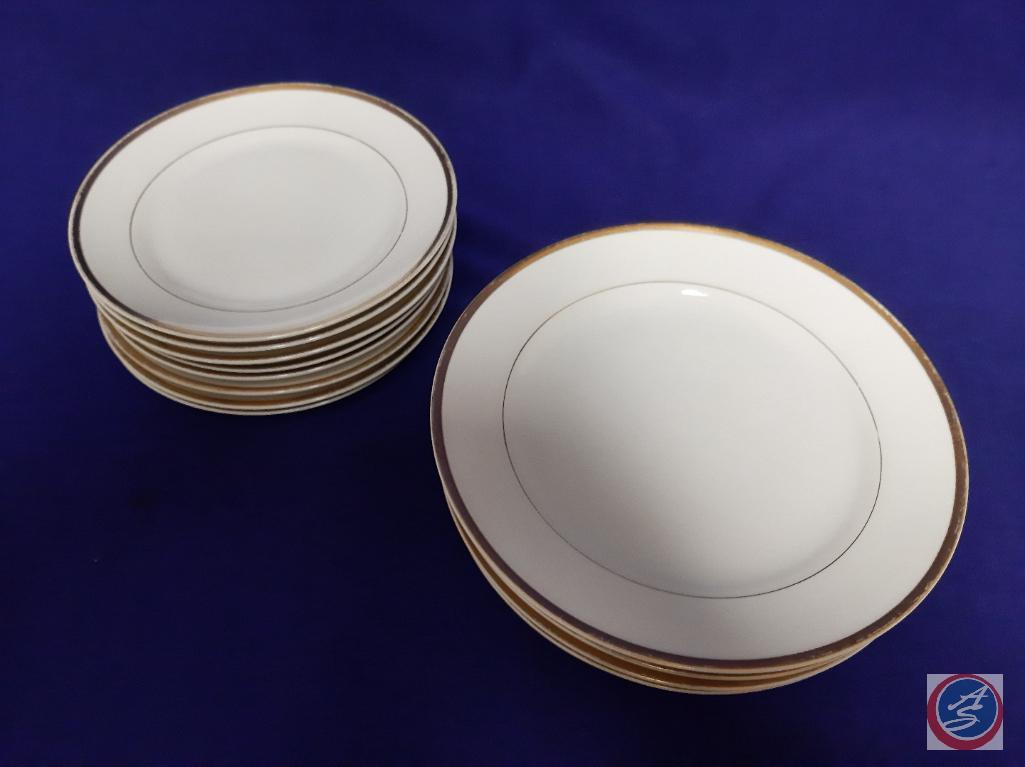 Noritake dinnerware service for 8, total 28 pieces including dinner plates, cups, saucers, serving