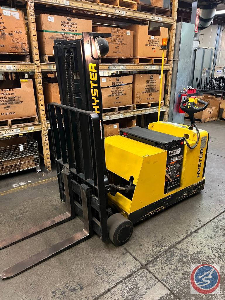 Hyster forklift Lift truck Model W40ZC, S/N B454N01947F, Maximum Capacity 4000lbs.2008 776hours, as