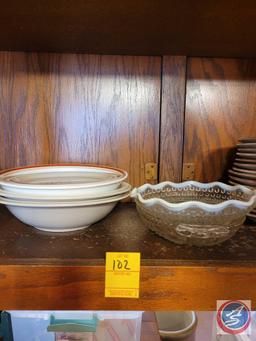 Assortment of bowls, and divided glass dishes. Unsure what brand the glass dishes are....