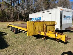 22 ft. dovetail tri axle Trailer with ramps