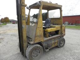 CAT V60B 5000# LP FORKLIFT W/ 2 STAGE MAST