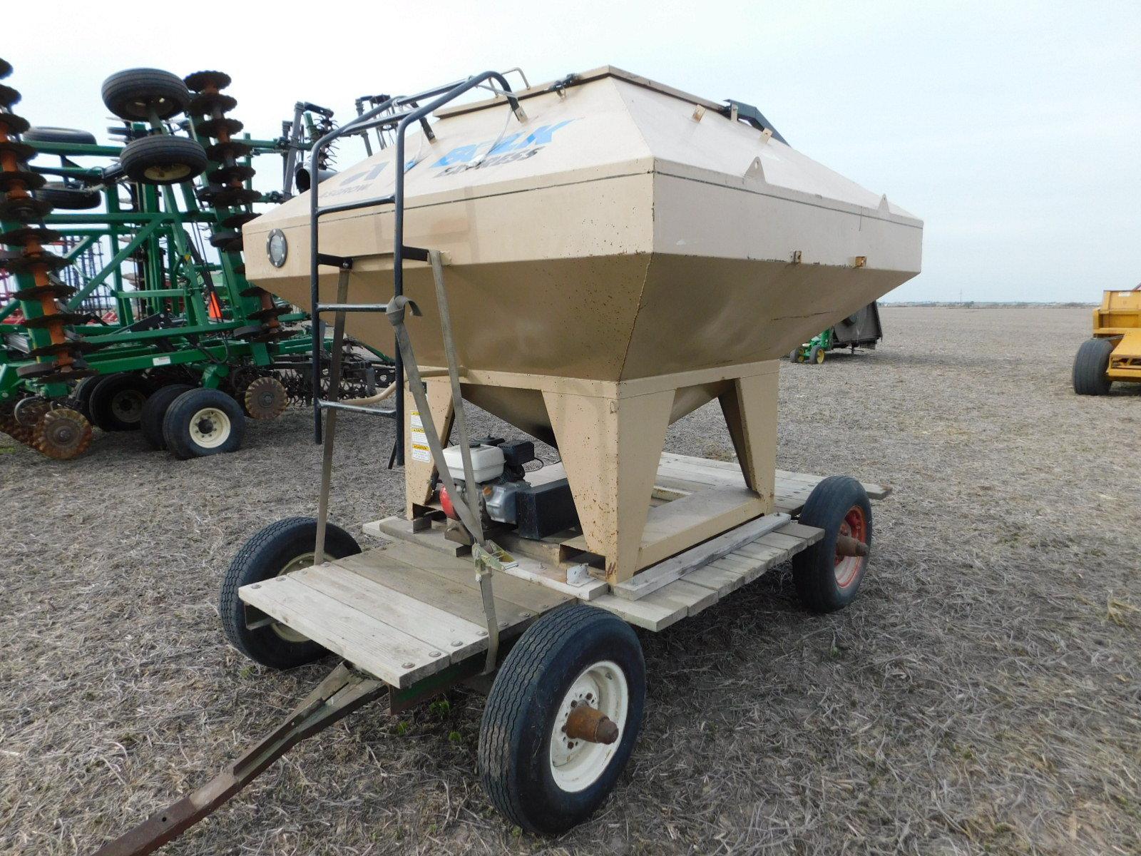 FRIESEN BULK EXPRESS 110 BU SEED TENDER W/ 5.5HP HONDA GAS ENGINE