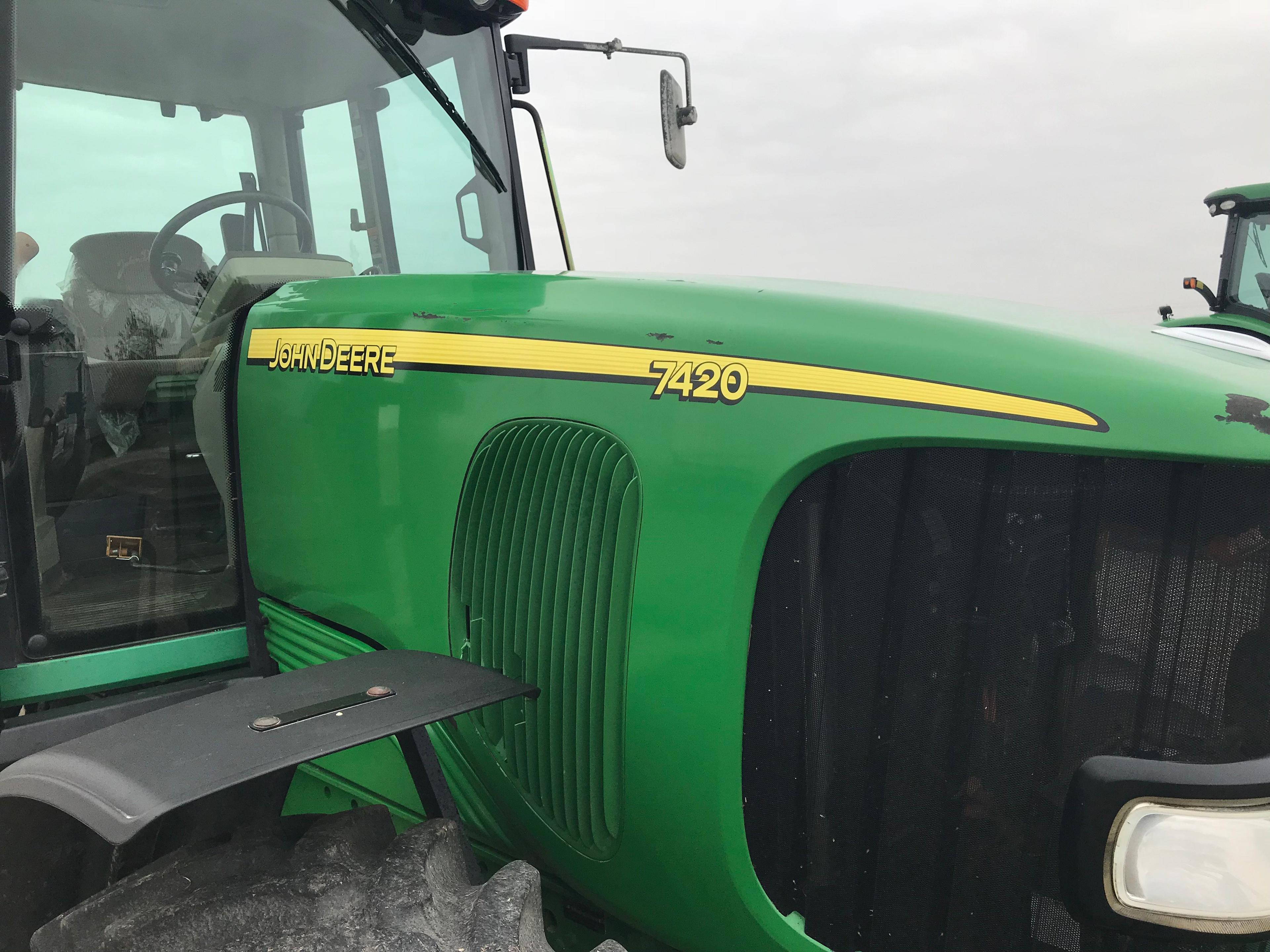 2007 JOHN DEERE 7420 MFWD TRACTOR W/ 2285 ACTUAL HOURS