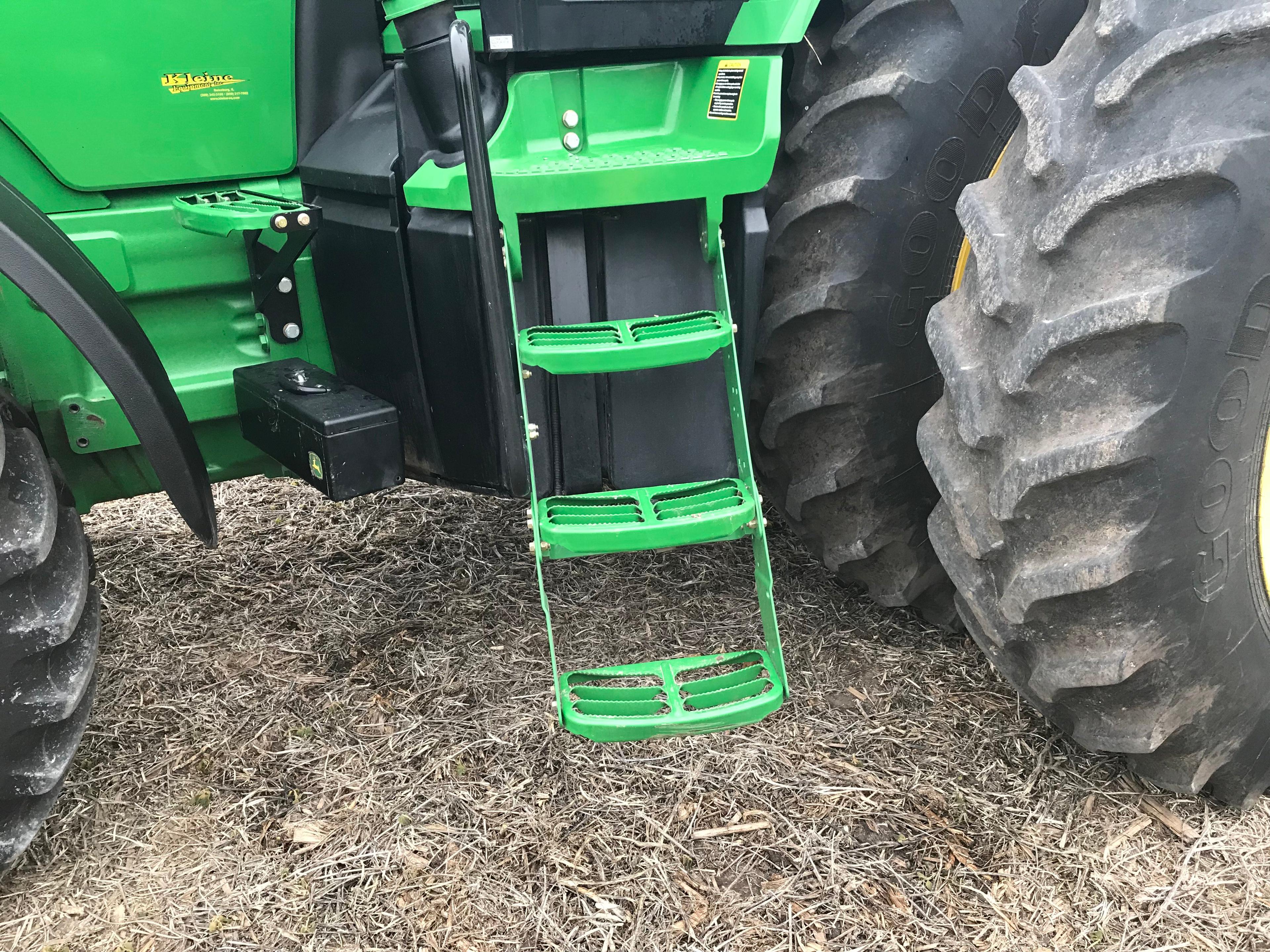 2012 JOHN DEERE 8235R MFWD TRACTOR W/ 1028 ACTUAL HOURS