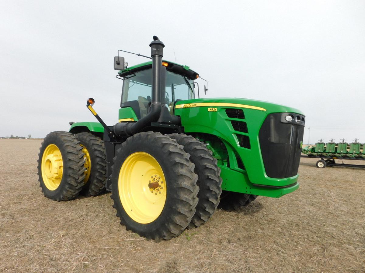 2008 JOHN DEERE 9230 4X4 TRACTOR W/ 1351 ACTUAL HOURS