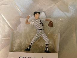 HARTLAND NELLIE FOX WHITE SOX FIGURE W/ BOX