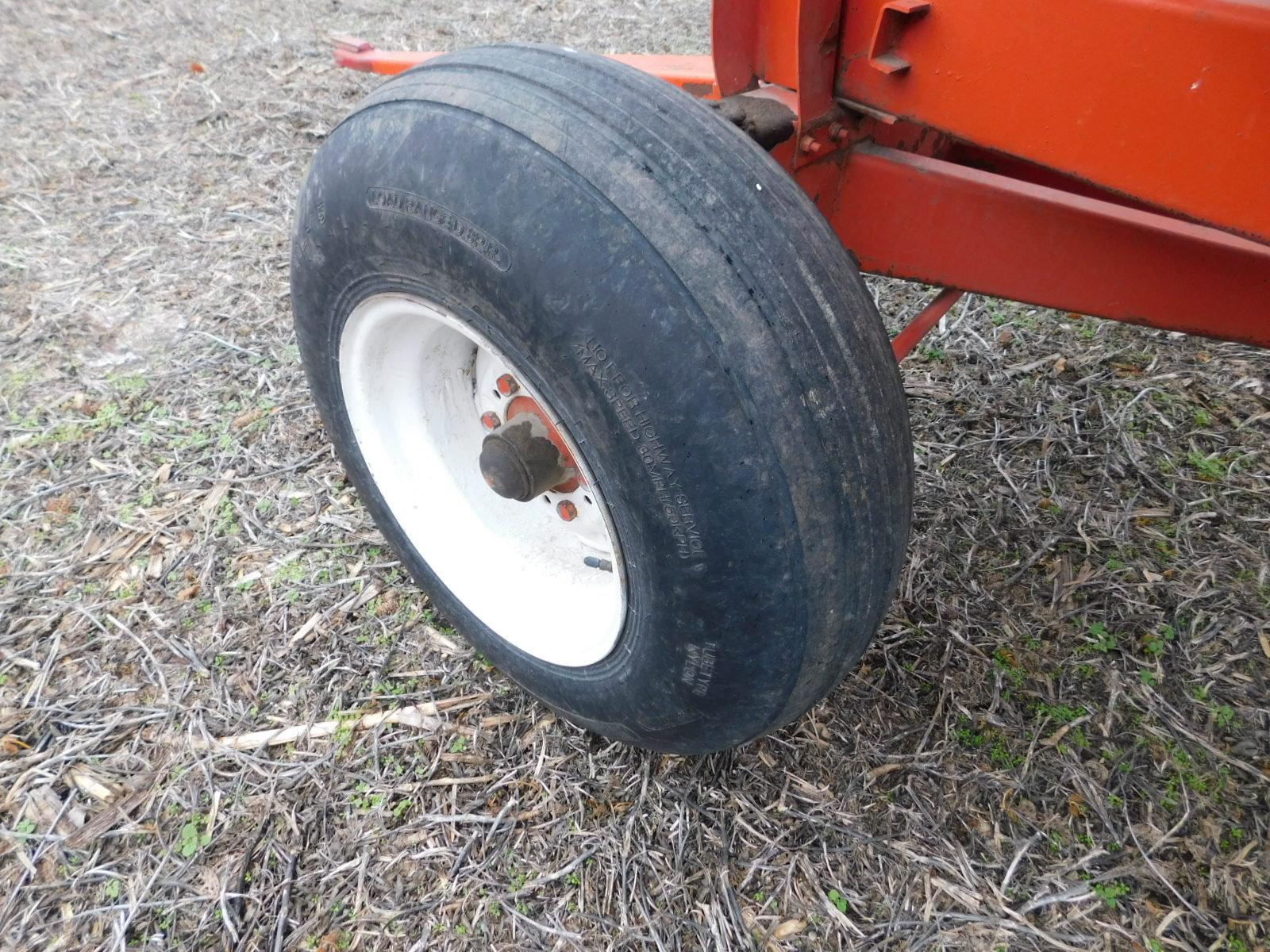 KORY 300 BUSHEL GRAVITY WAGON ON GEAR