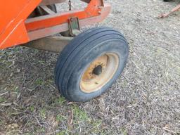 200 BUSHEL GRAVITY WAGON ON GEAR