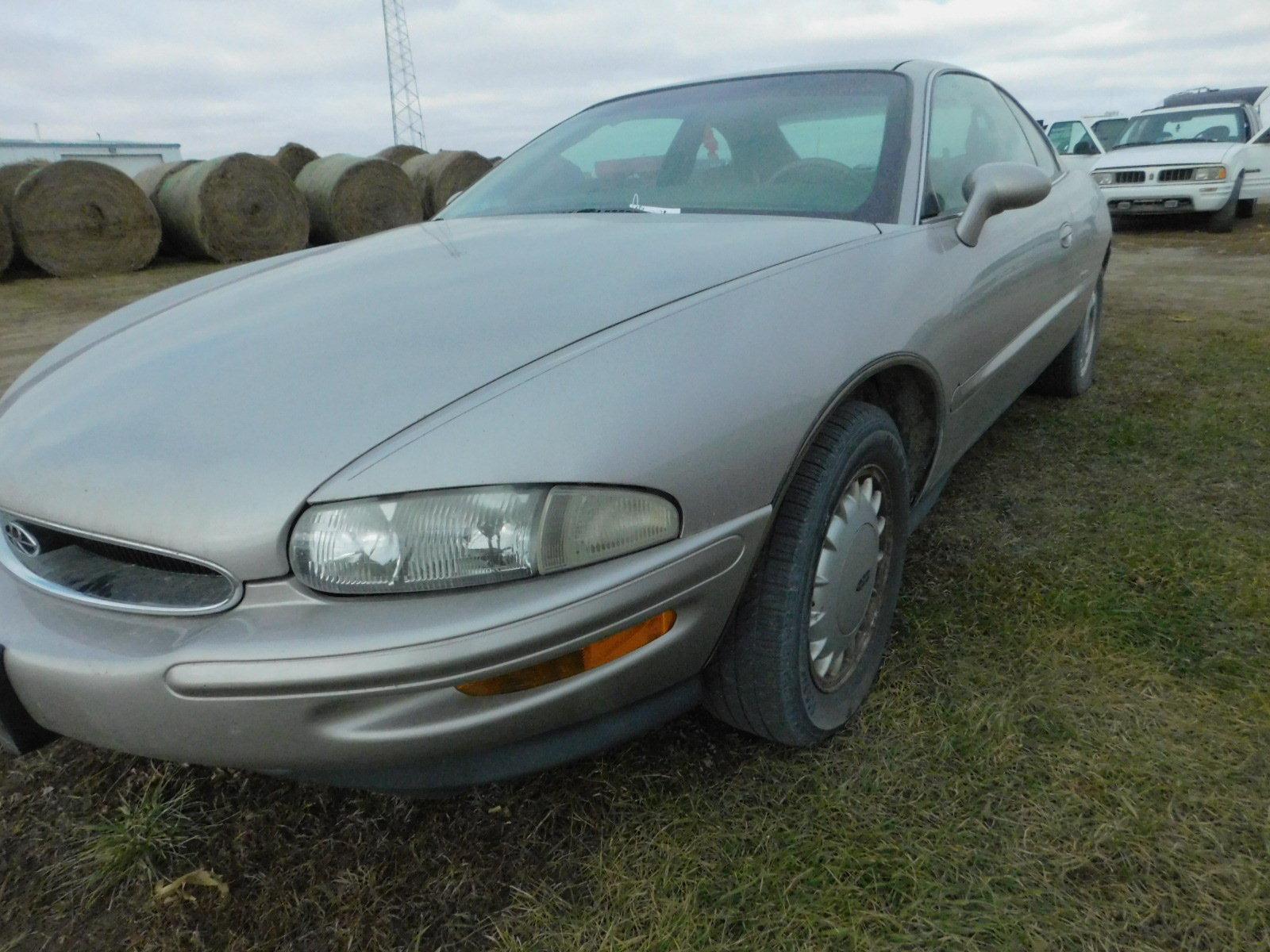 1996 BUICK RIVIERA